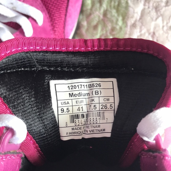 Brooks sneakers-worn once-like new - Picture 4 of 4